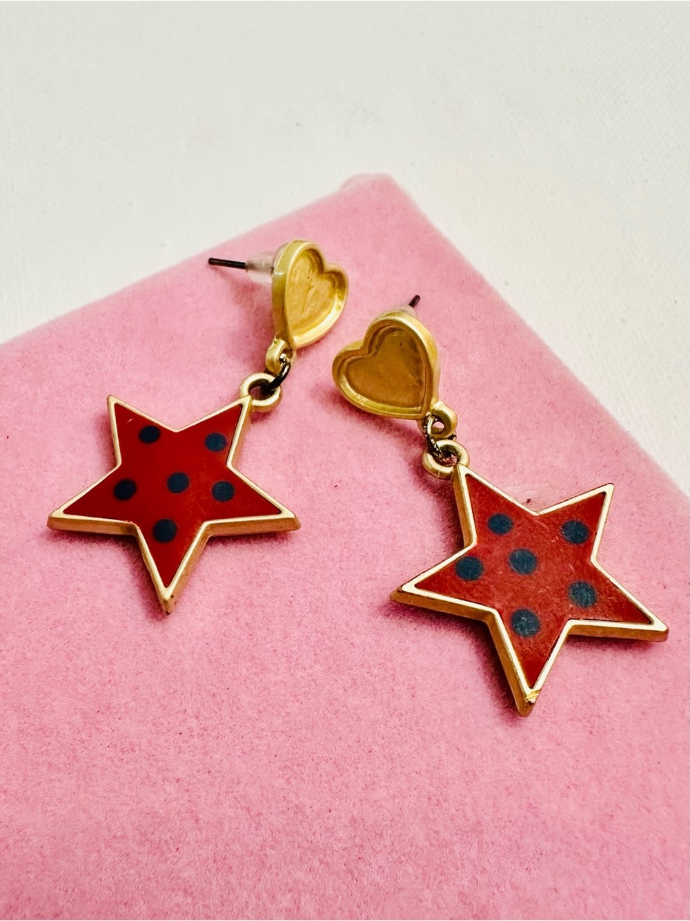 NWT Red Polka Dot Star Drop Earrings - Picture 2 of 2
